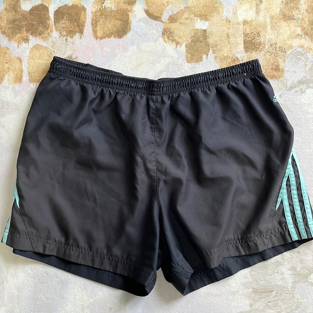 Adidas shorts size L